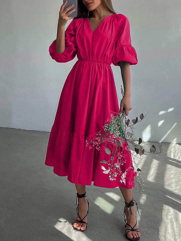 Beautifully Finished Dress in a Timeless Design