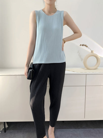 Sophisticated Top with a Clean Classic Look
