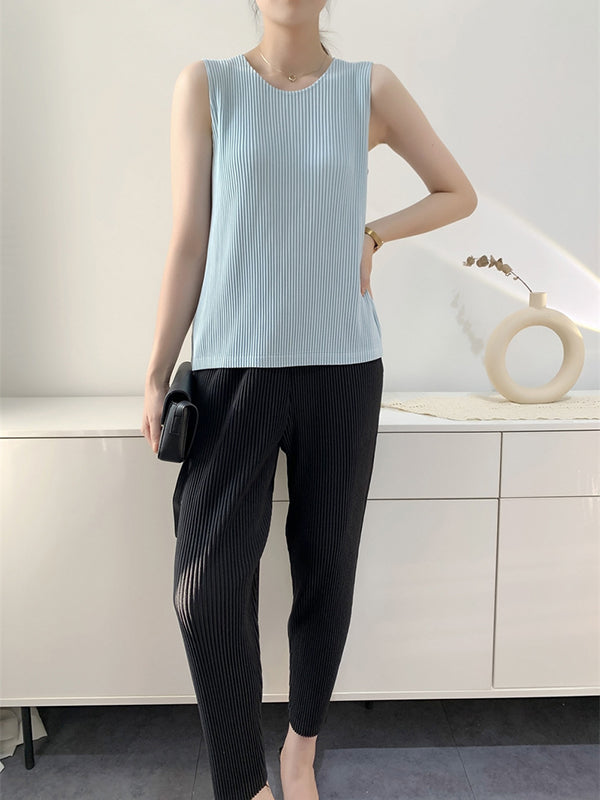 Sophisticated Top with a Clean Classic Look