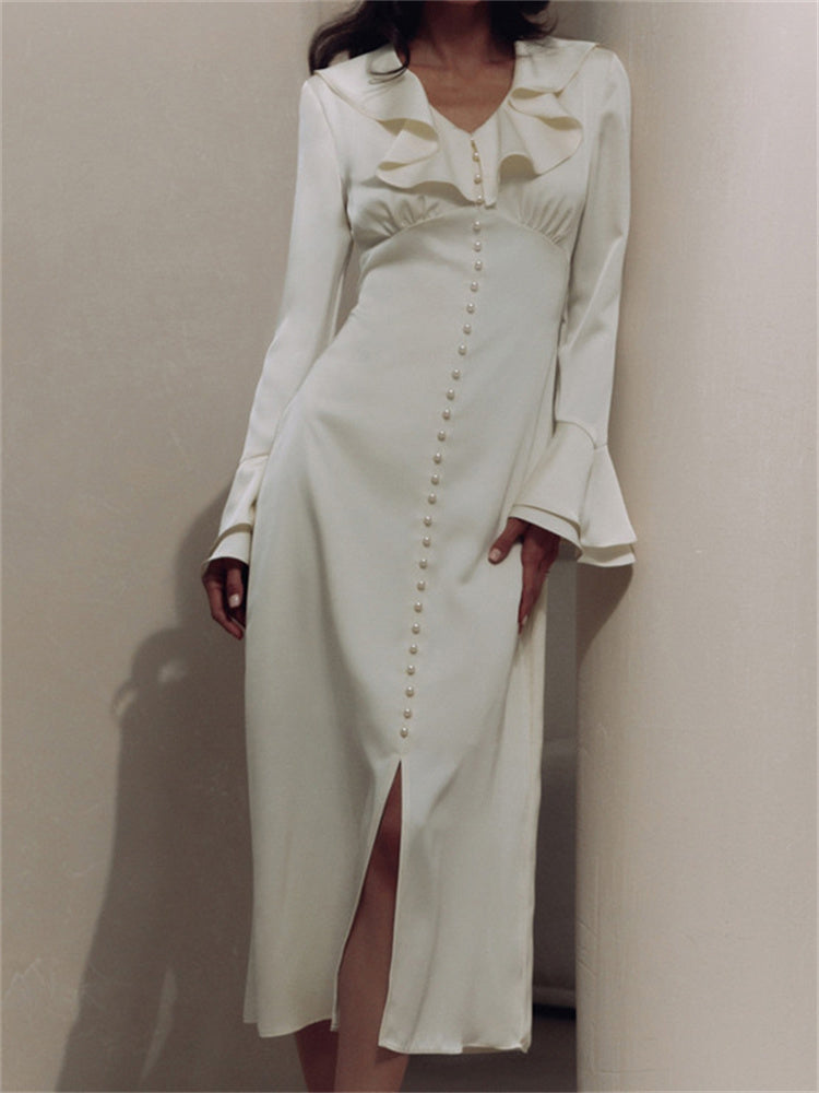 Effortlessly Elegant Dress with a Timeless Design