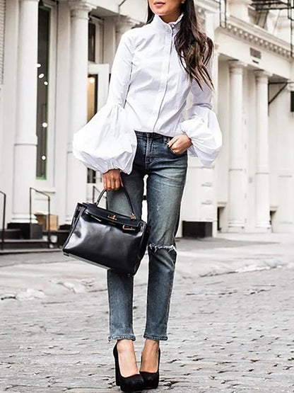 Well Tailored Blouse with a Graceful Silhouette