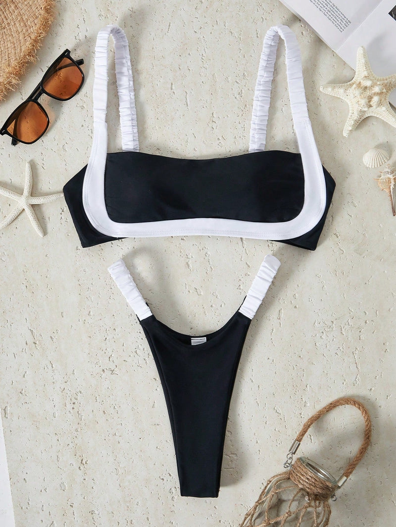 Effortlessly Elegant Swimsuit with a Timeless Design