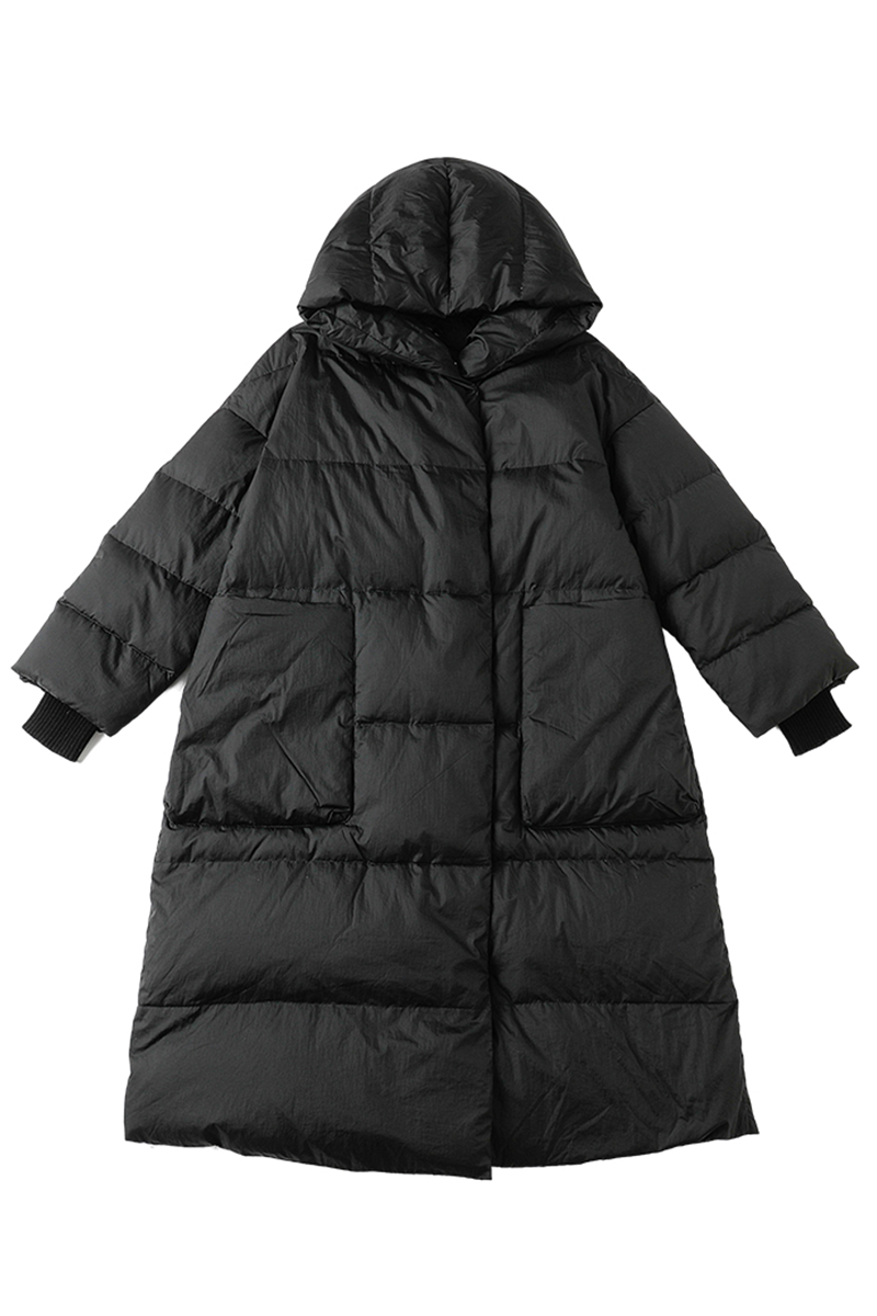 Effortlessly Elegant Garment with a Timeless Design