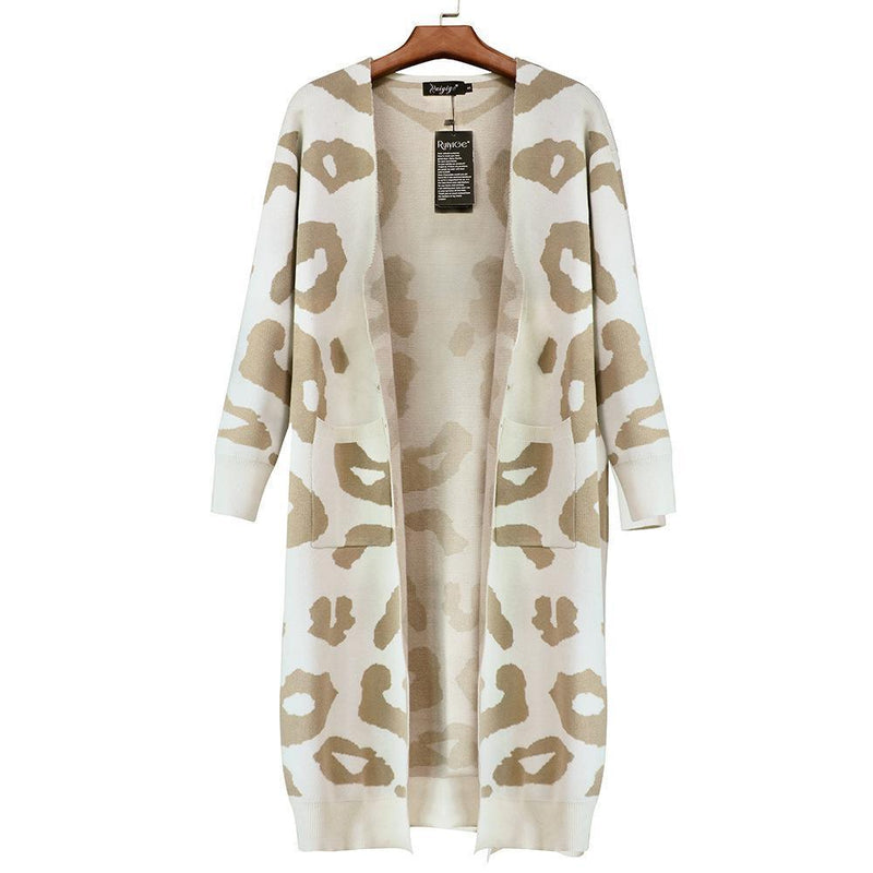 Effortlessly Elegant Cardigan with a Timeless Design