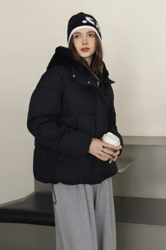 Effortlessly Elegant Jacket with a Timeless Design
