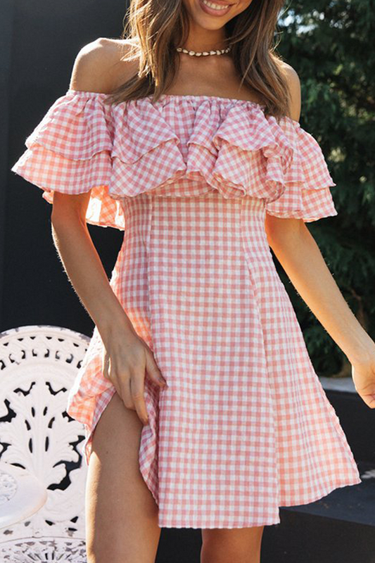 Beautifully Finished Dress in a Timeless Design