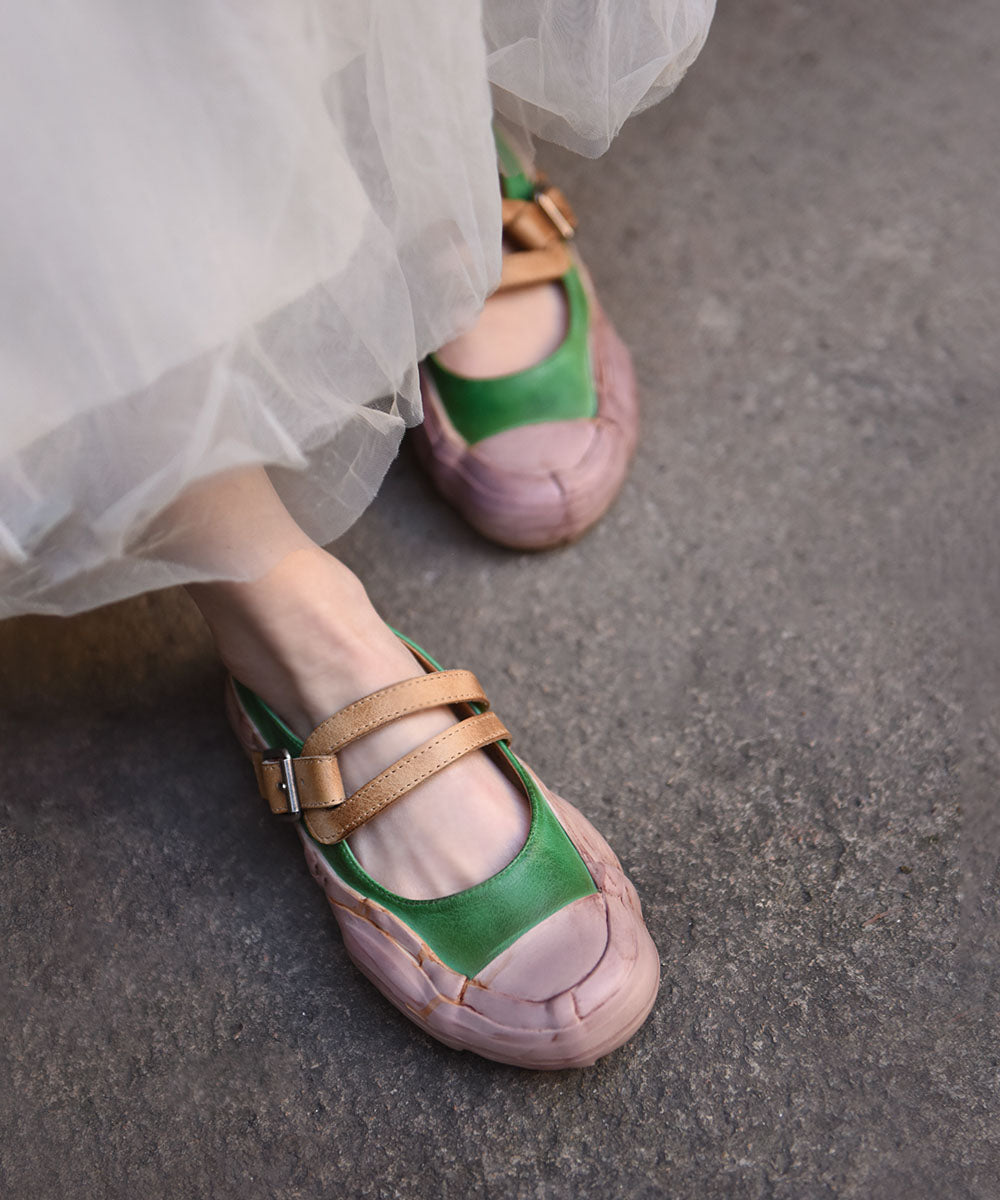 Classic Vintage Shoes with a Flattering Fit