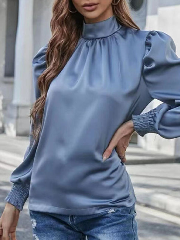 Sophisticated Blouse with a Clean Classic Look