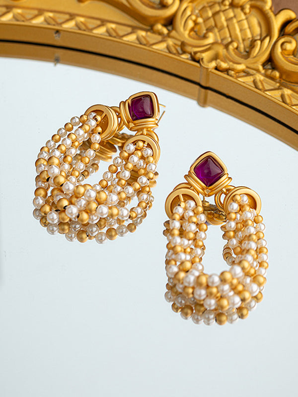 Gracefully Styled Garment for Any Occasion