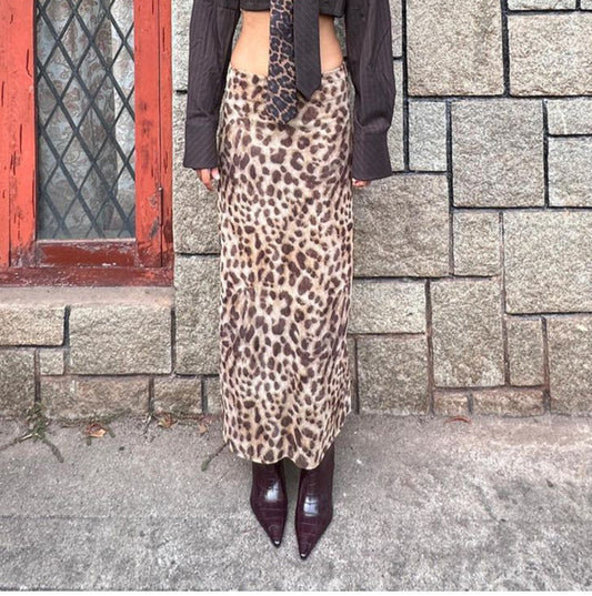 Classic Vintage Garment with a Flattering Fit