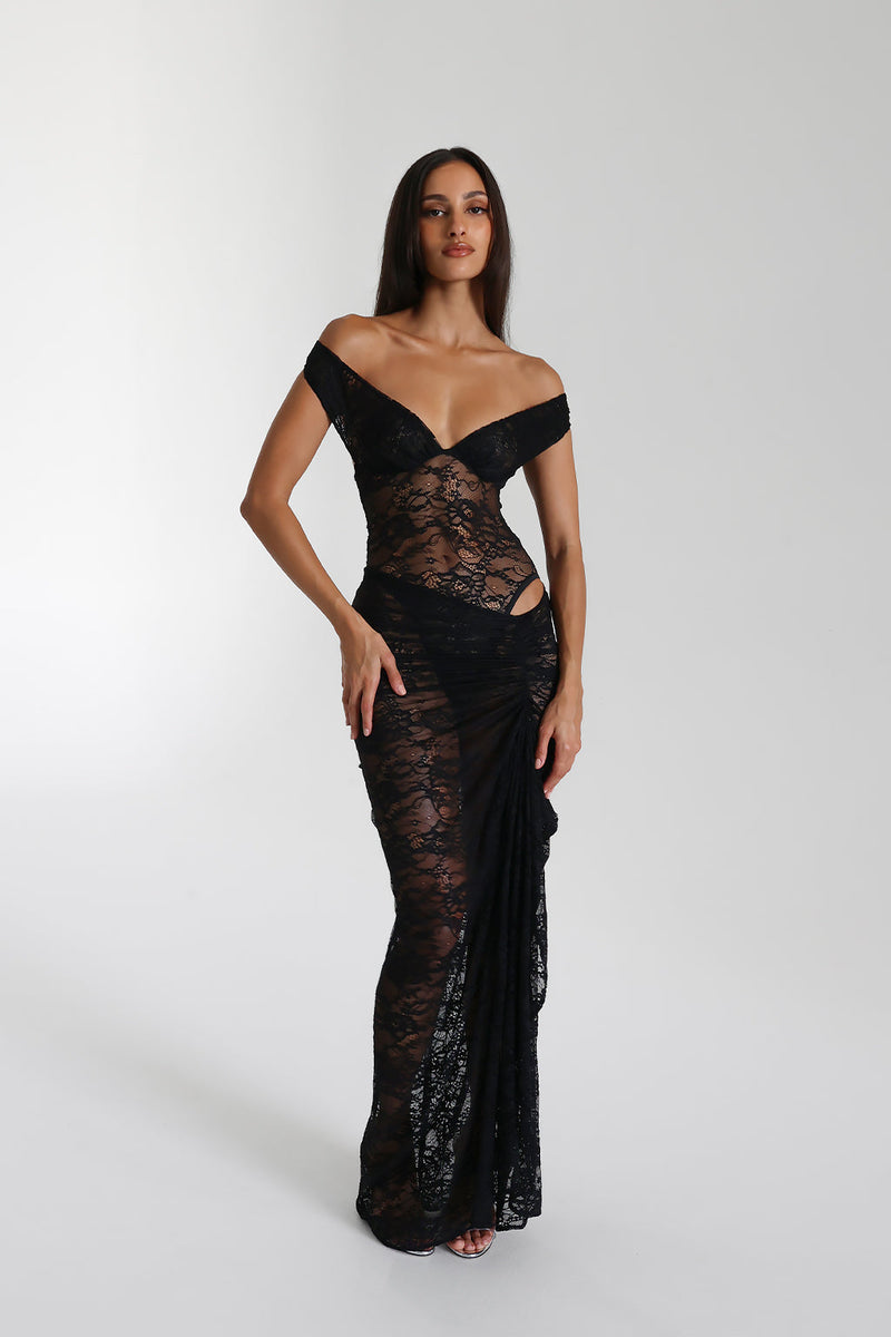 Effortlessly Elegant Dress with a Timeless Design