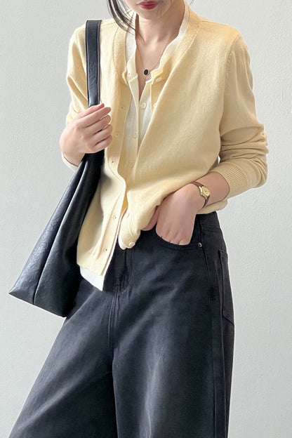 Classic Vintage & Enduringly Stylish Cardigan