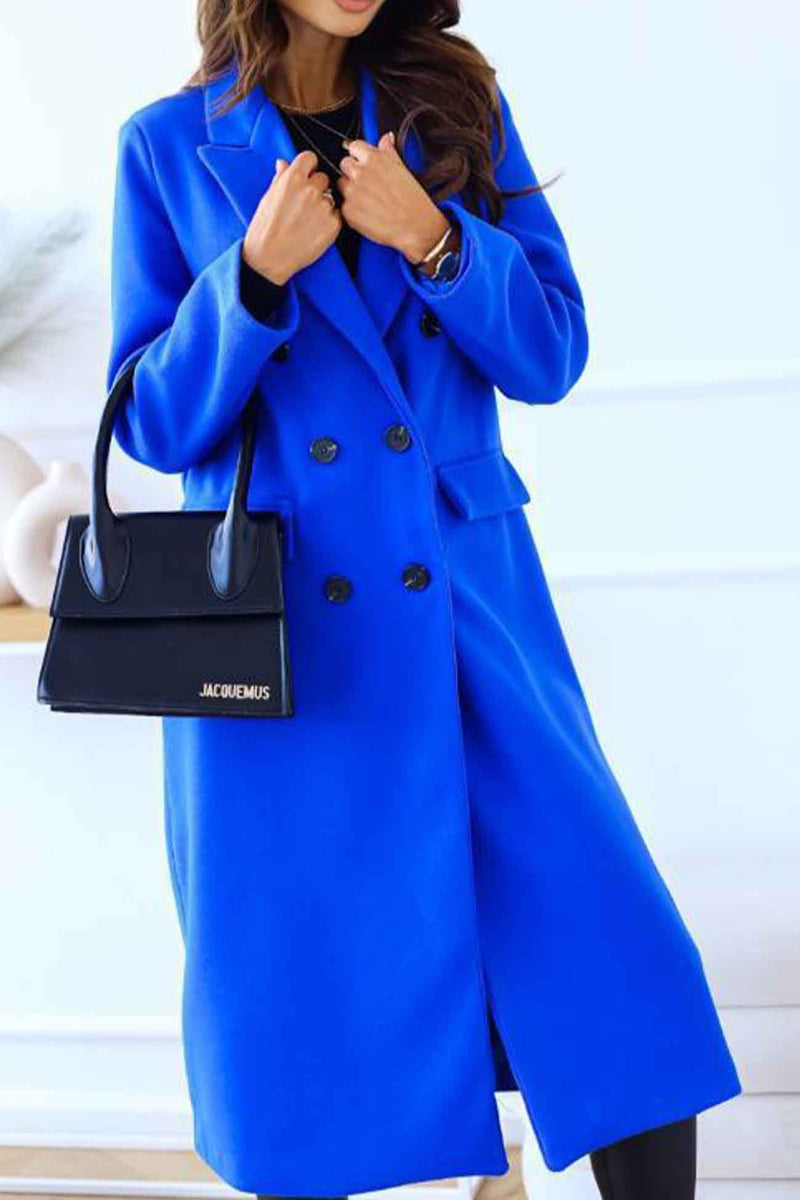 Well Tailored Coat with a Graceful Silhouette