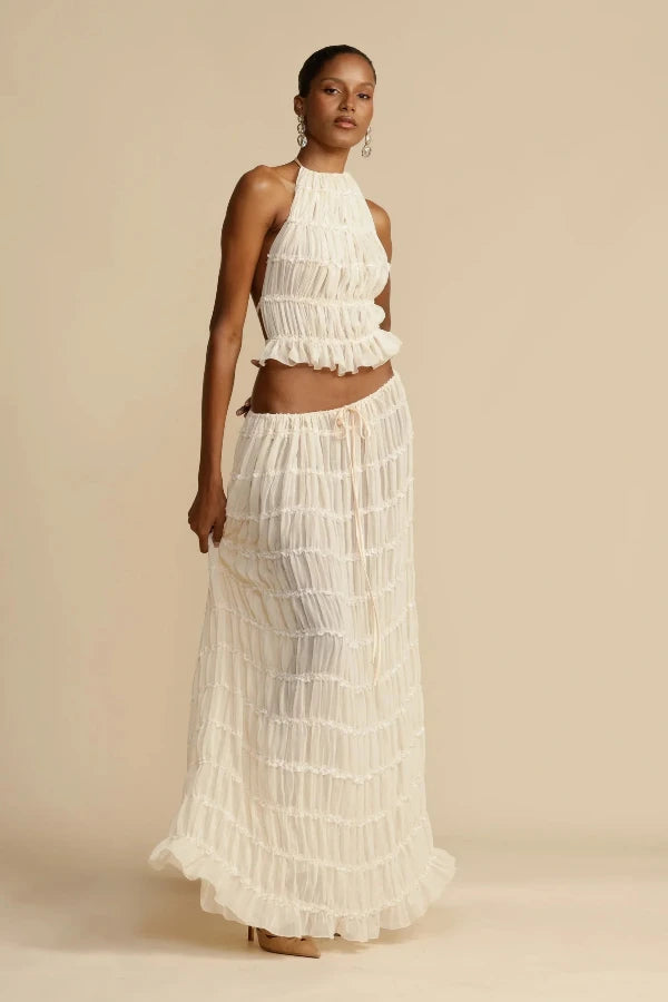 Well Tailored Garment with a Graceful Silhouette