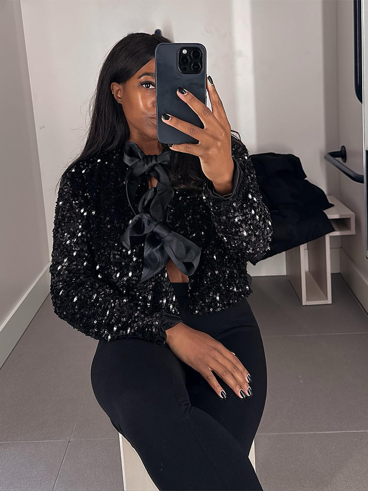 Beautifully Finished Top in a Timeless Design