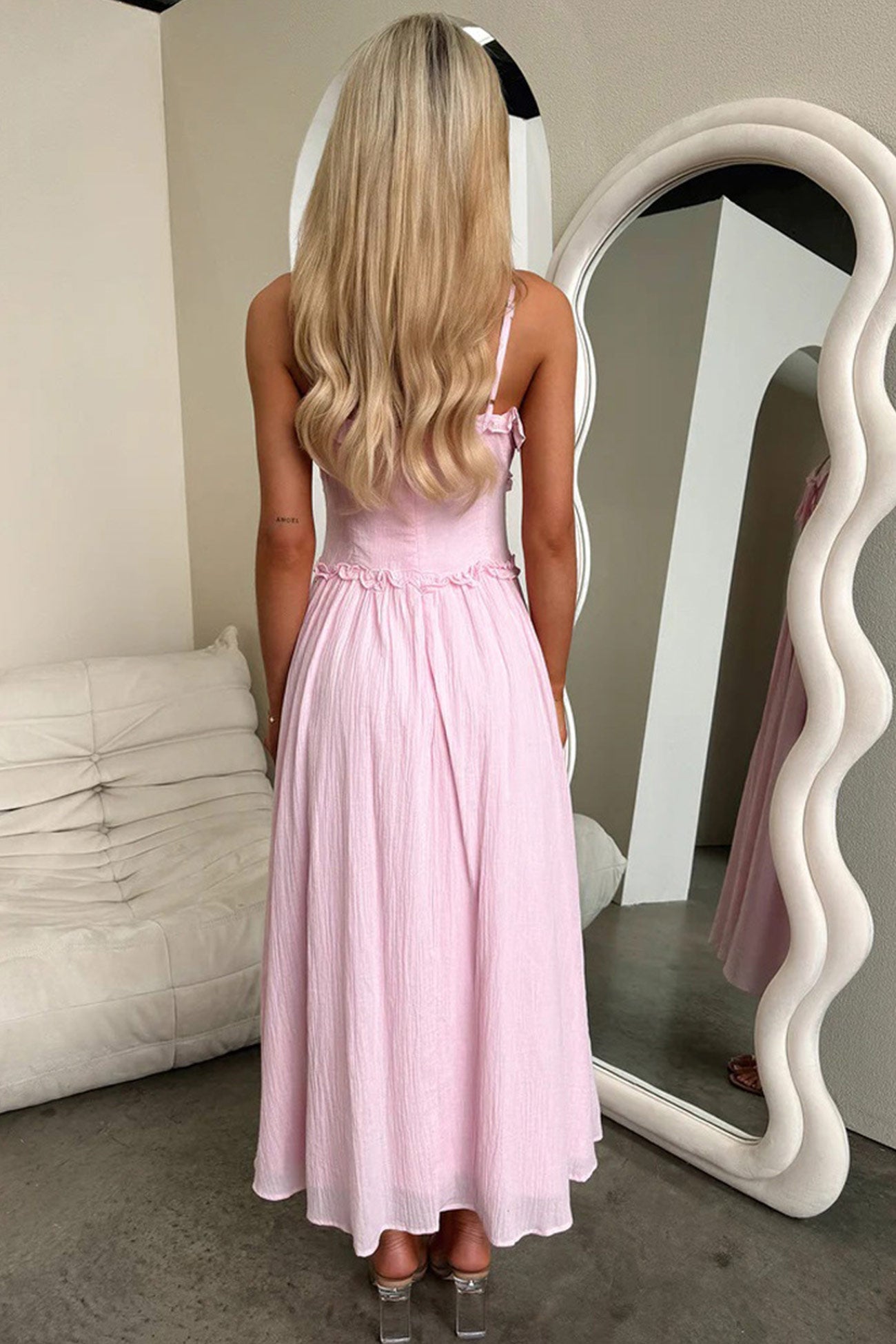 Classic Vintage Dress with a Flattering Fit
