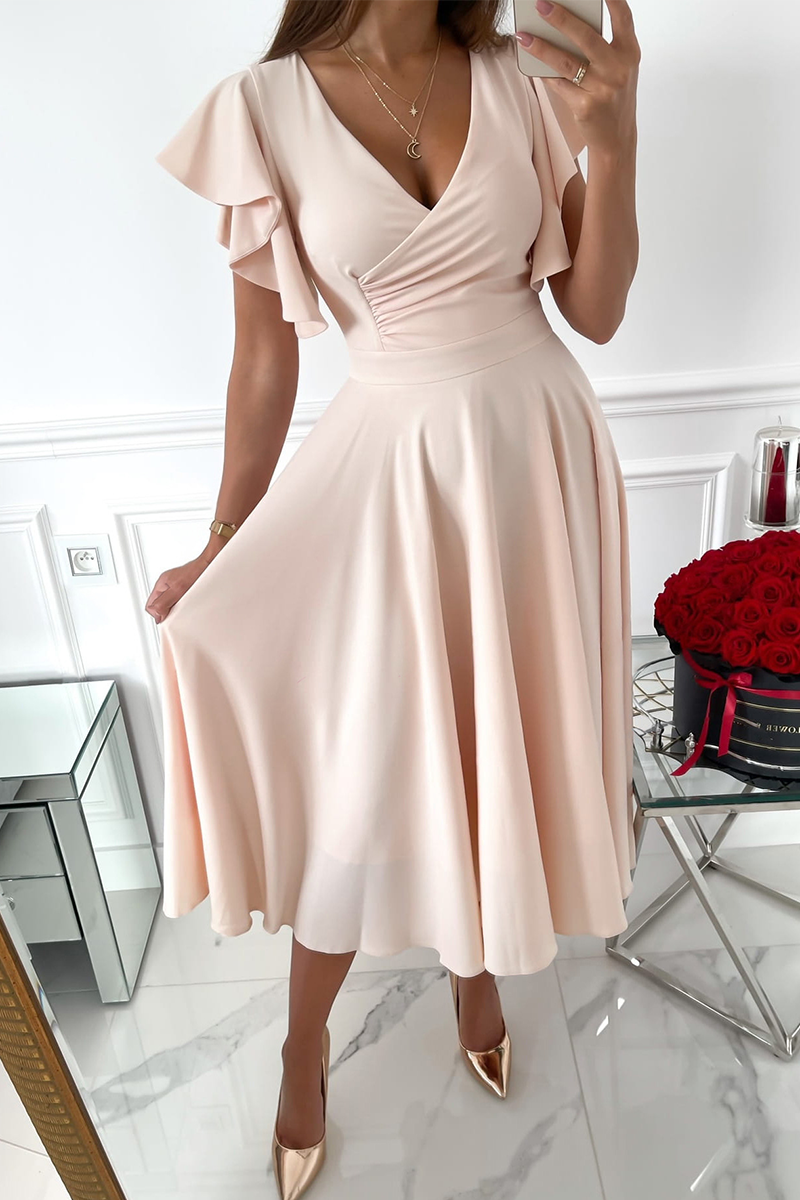 Sophisticated Dress with a Clean Classic Look