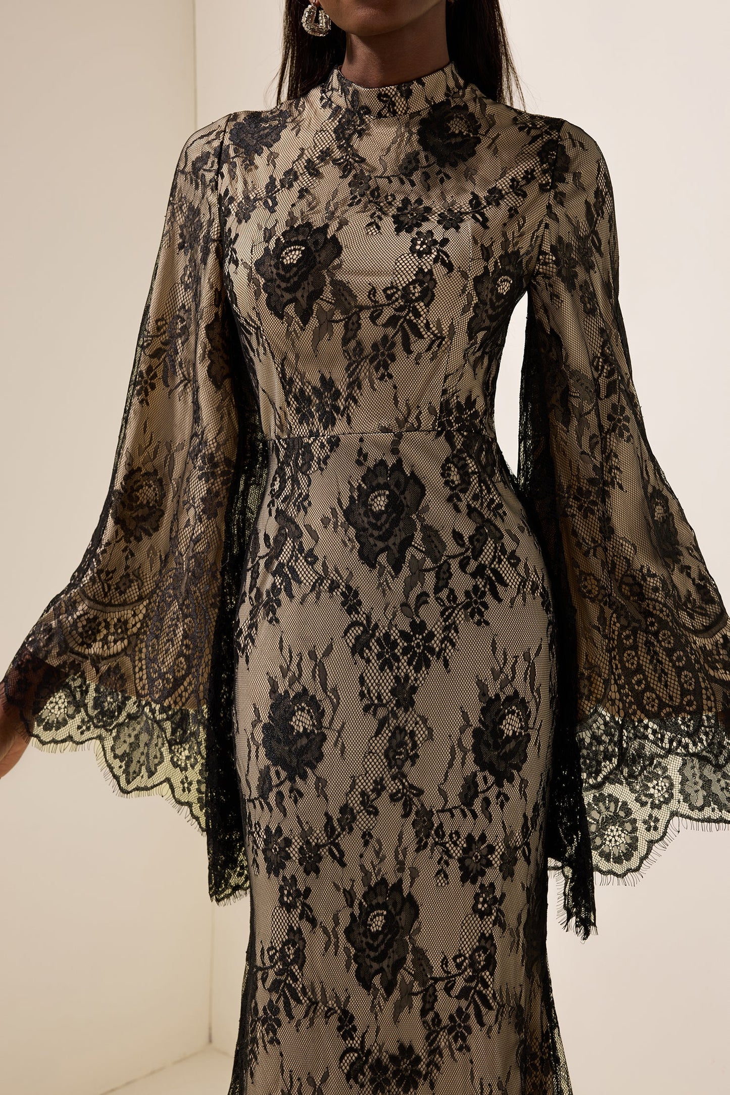 Classic Vintage Dress with a Flattering Fit