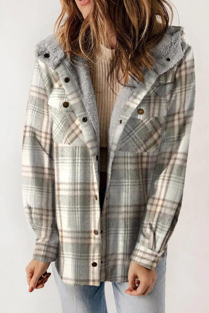 Gracefully Styled Jacket for Any Occasion