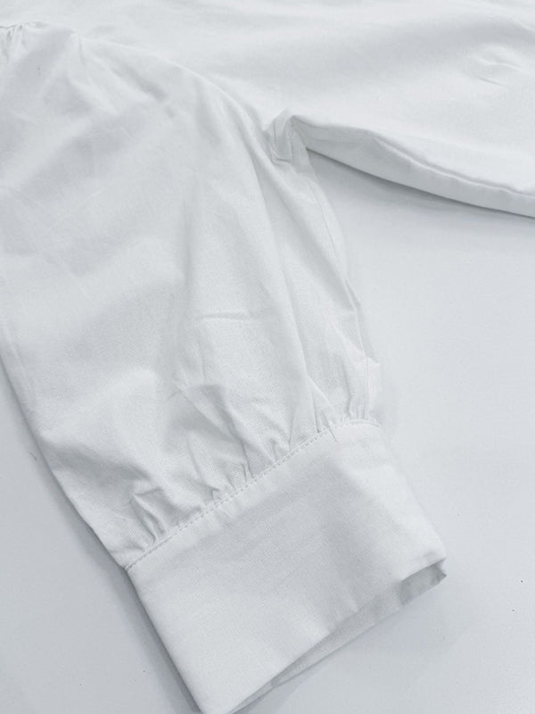 Effortlessly Elegant Blouse with a Timeless Design