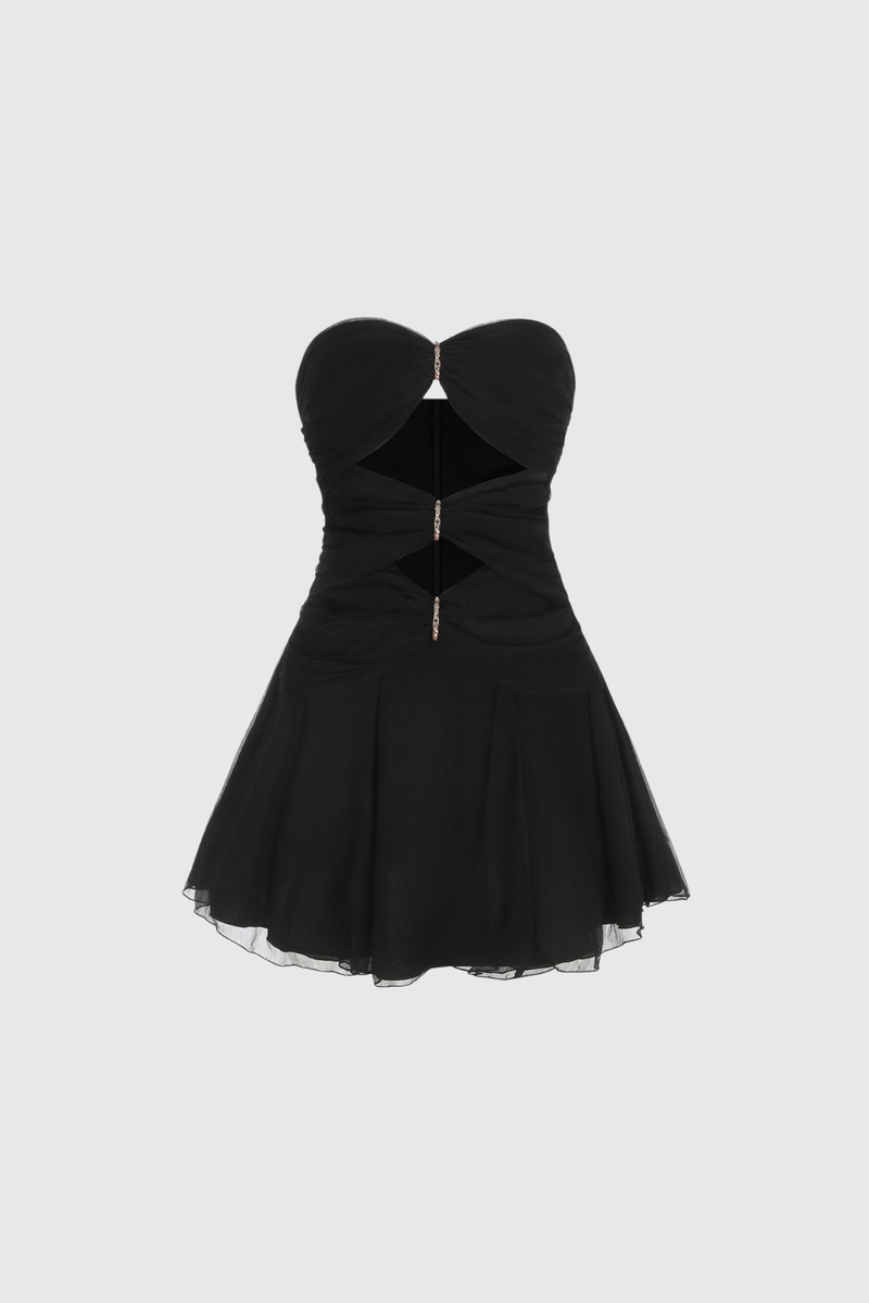 Well Tailored Dress with a Graceful Silhouette