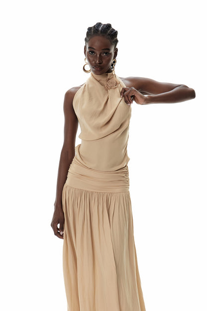 Beautifully Crafted Dress in a Classic Style