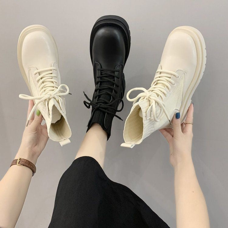 Beautifully Finished Boots in a Timeless Design