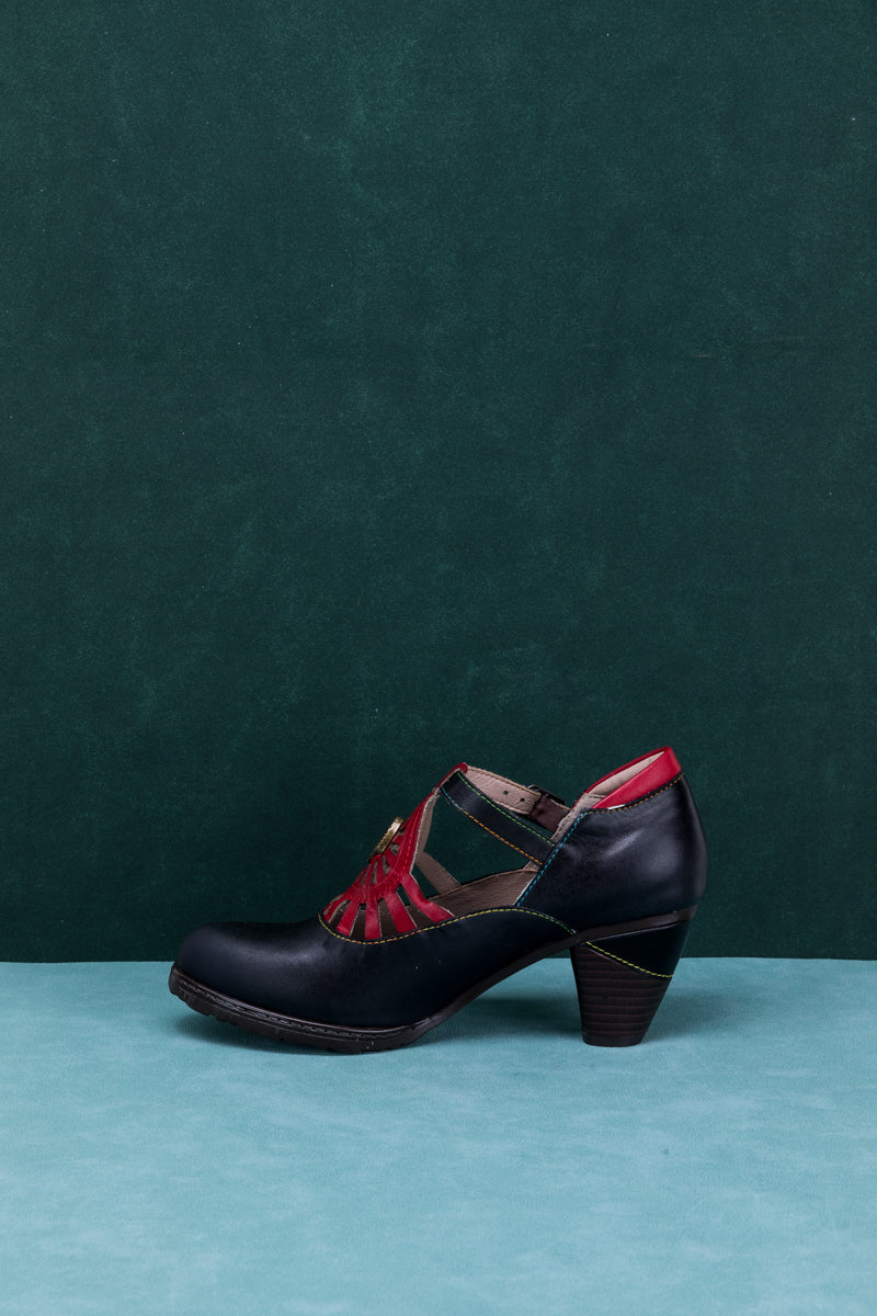 Sophisticated Garment with a Clean Classic Look