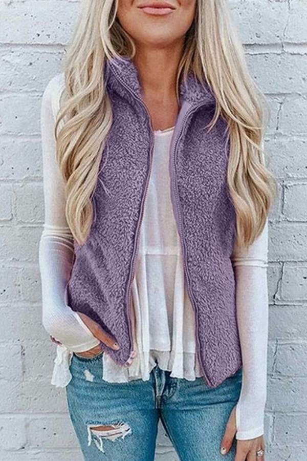 Effortlessly Elegant Top with a Timeless Design