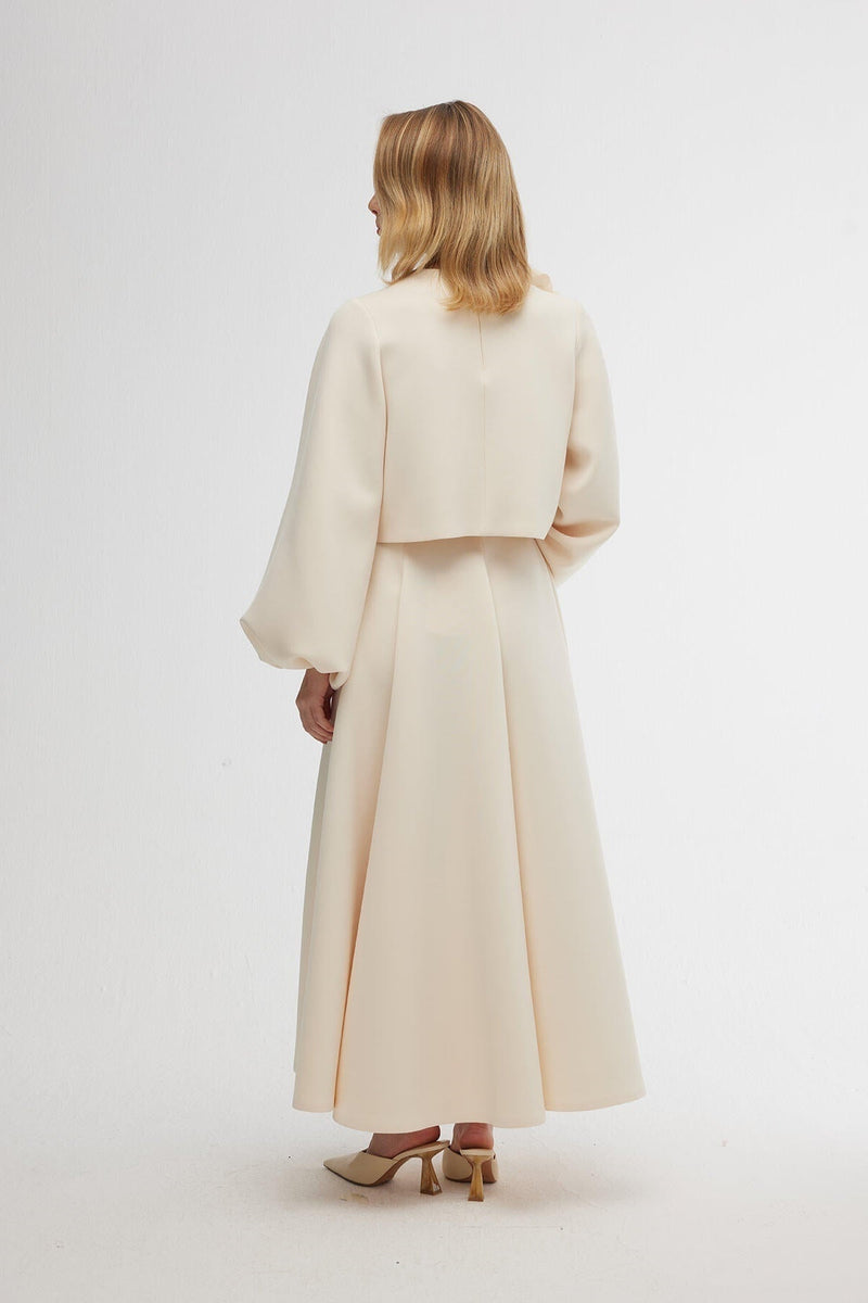 Gracefully Styled Garment for Any Occasion
