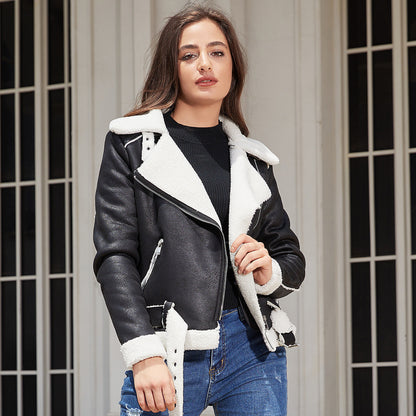 Well Tailored Jacket with a Graceful Silhouette