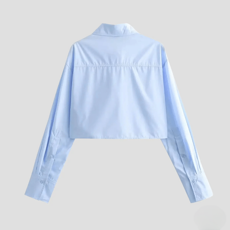 Well Tailored Shirt with a Graceful Silhouette