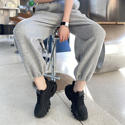 Polished Sneakers with an Effortless Classic Look