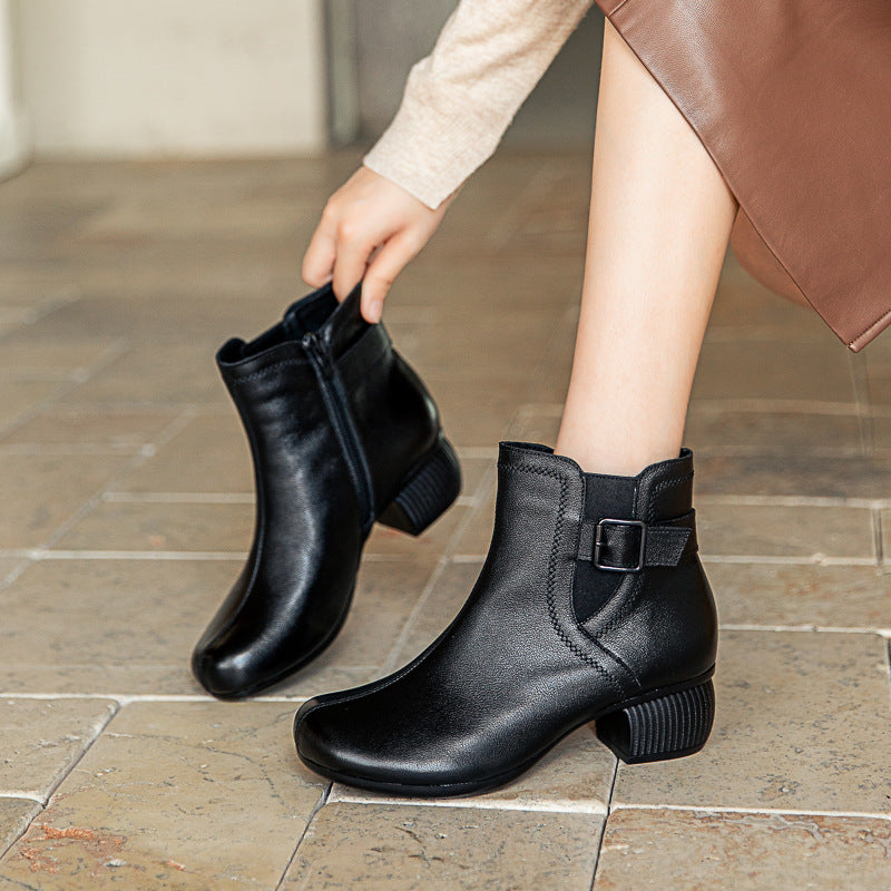 Polished Boots with an Effortless Classic Look