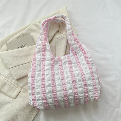 Sophisticated Bag with a Clean Classic Look
