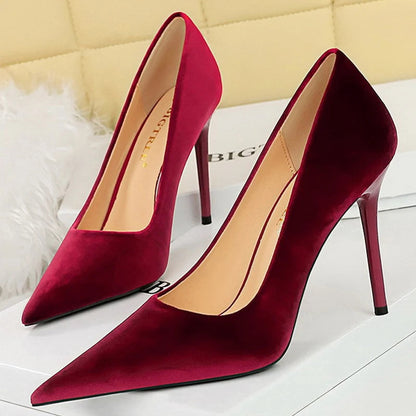 Beautifully Crafted Garment in a Classic Style
