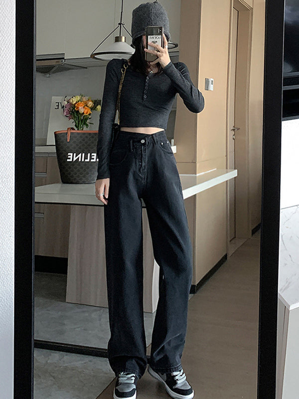 A Vintage Style Pants with Delicate Timeless Details