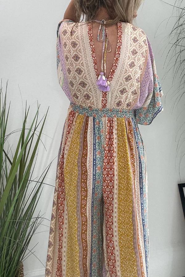 Gracefully Styled Garment for Any Occasion