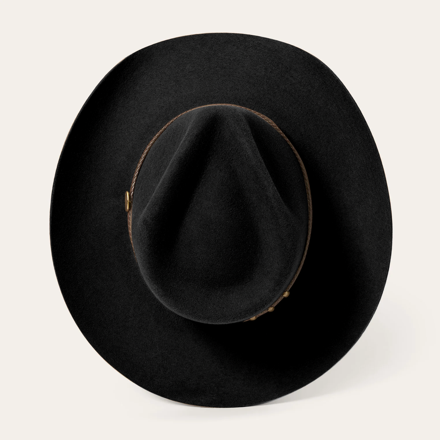 Effortlessly Elegant Garment with a Timeless Design