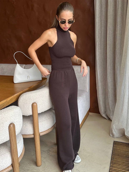 Sophisticated Garment with a Clean Classic Look