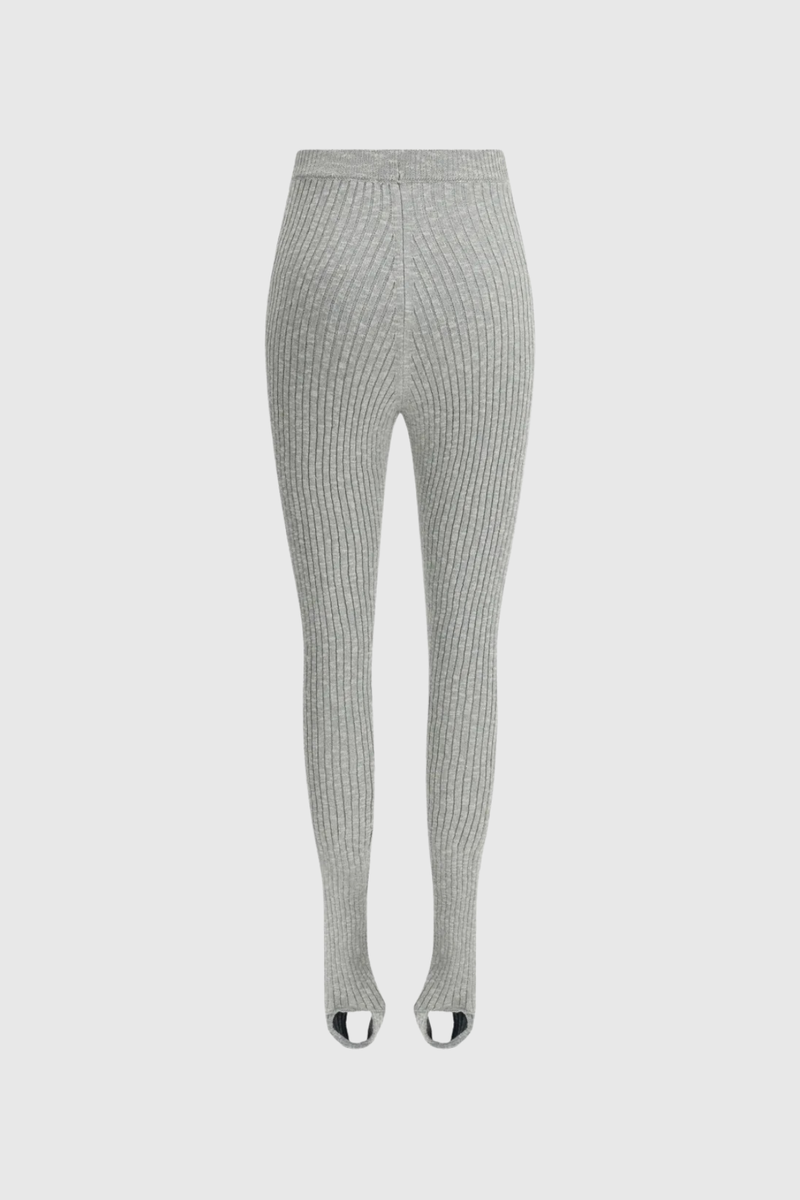 Classic Vintage Pants with a Flattering Fit