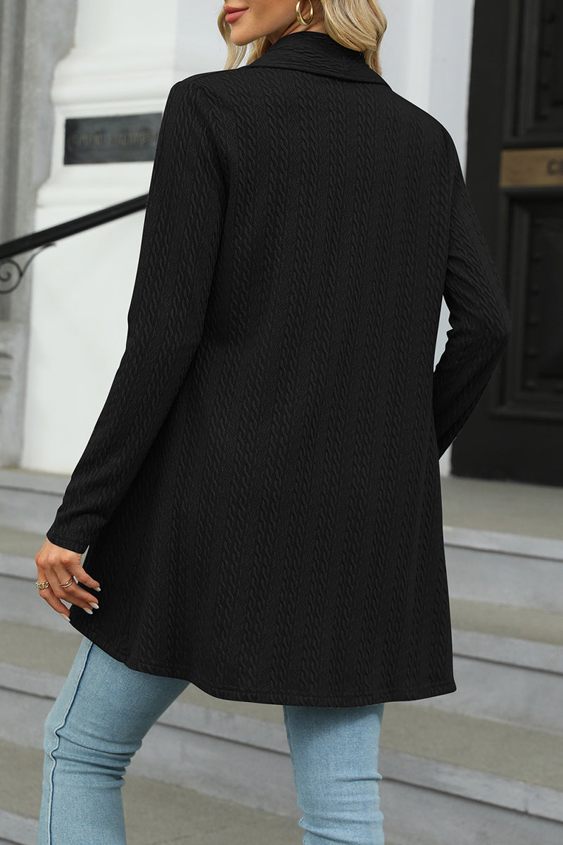 Well Tailored Top with a Graceful Silhouette