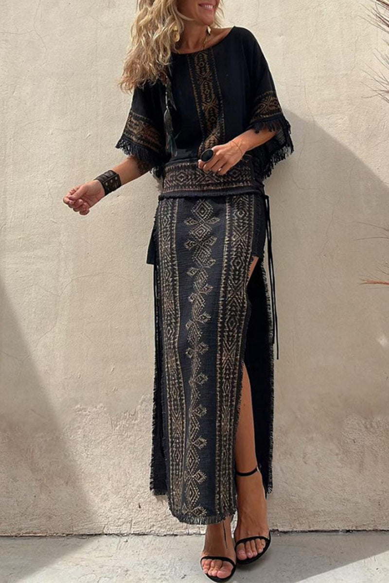 Gracefully Styled Garment for Any Occasion