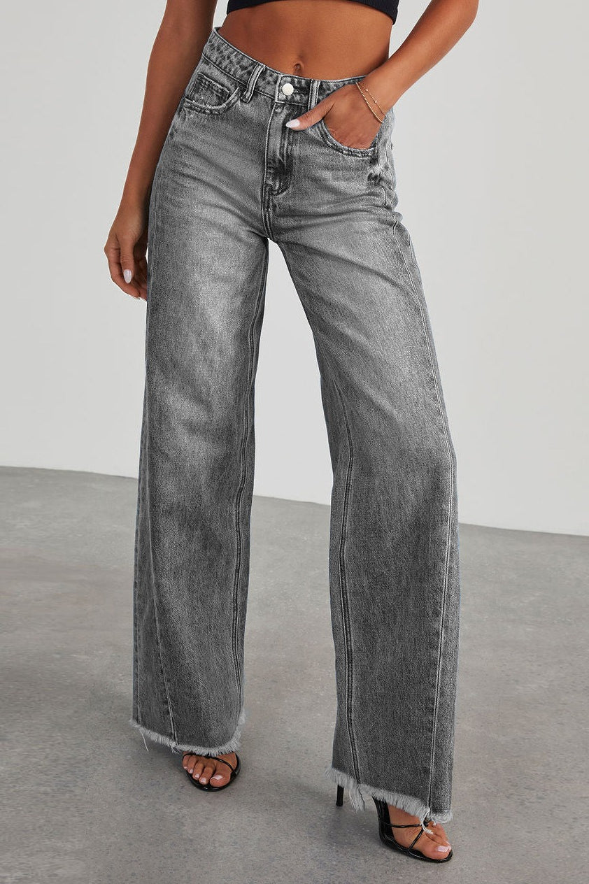 Effortlessly Elegant Garment with a Timeless Design