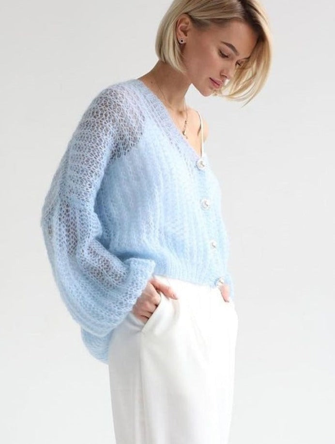 Classic Vintage & Enduringly Stylish Cardigan