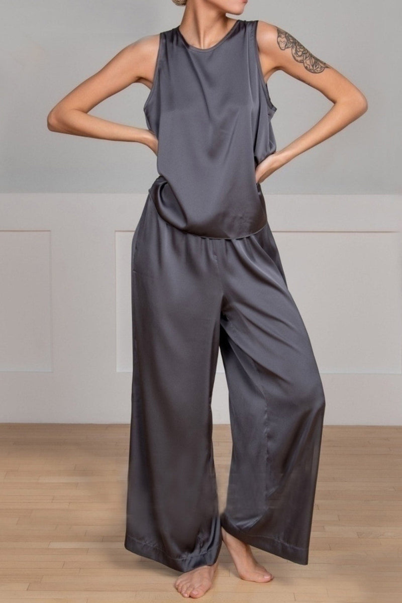 Elegantly Styled Pants for Everyday Wear
