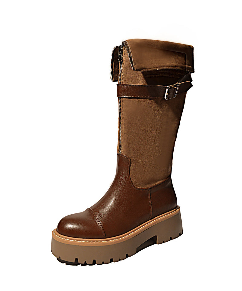 Effortlessly Elegant Boots with a Timeless Design