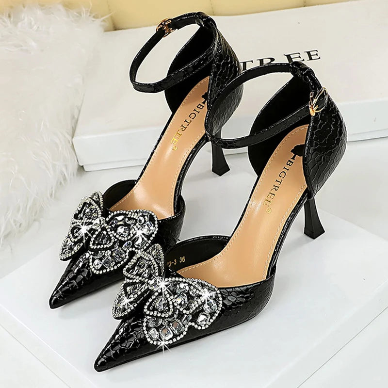Elegantly Styled Heels for Everyday Wear