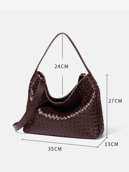 Beautifully Finished Bag in a Timeless Design