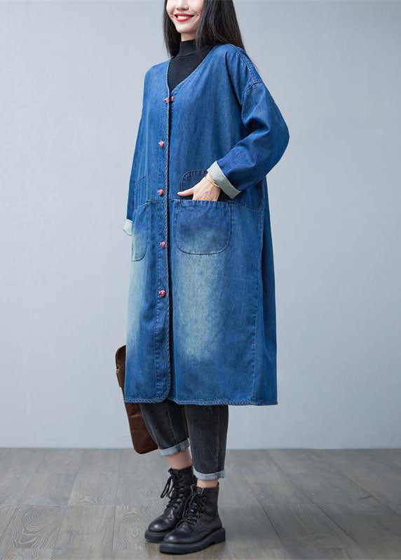 Beautifully Finished Coat in a Timeless Design